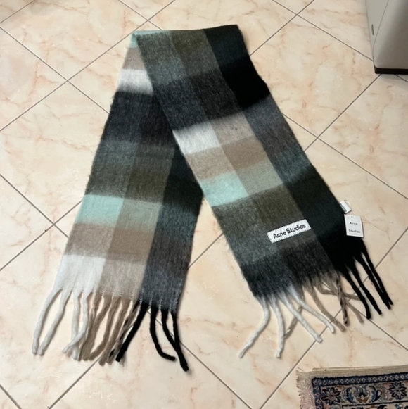 Acne Studios Scarf - Picture 2 of 3